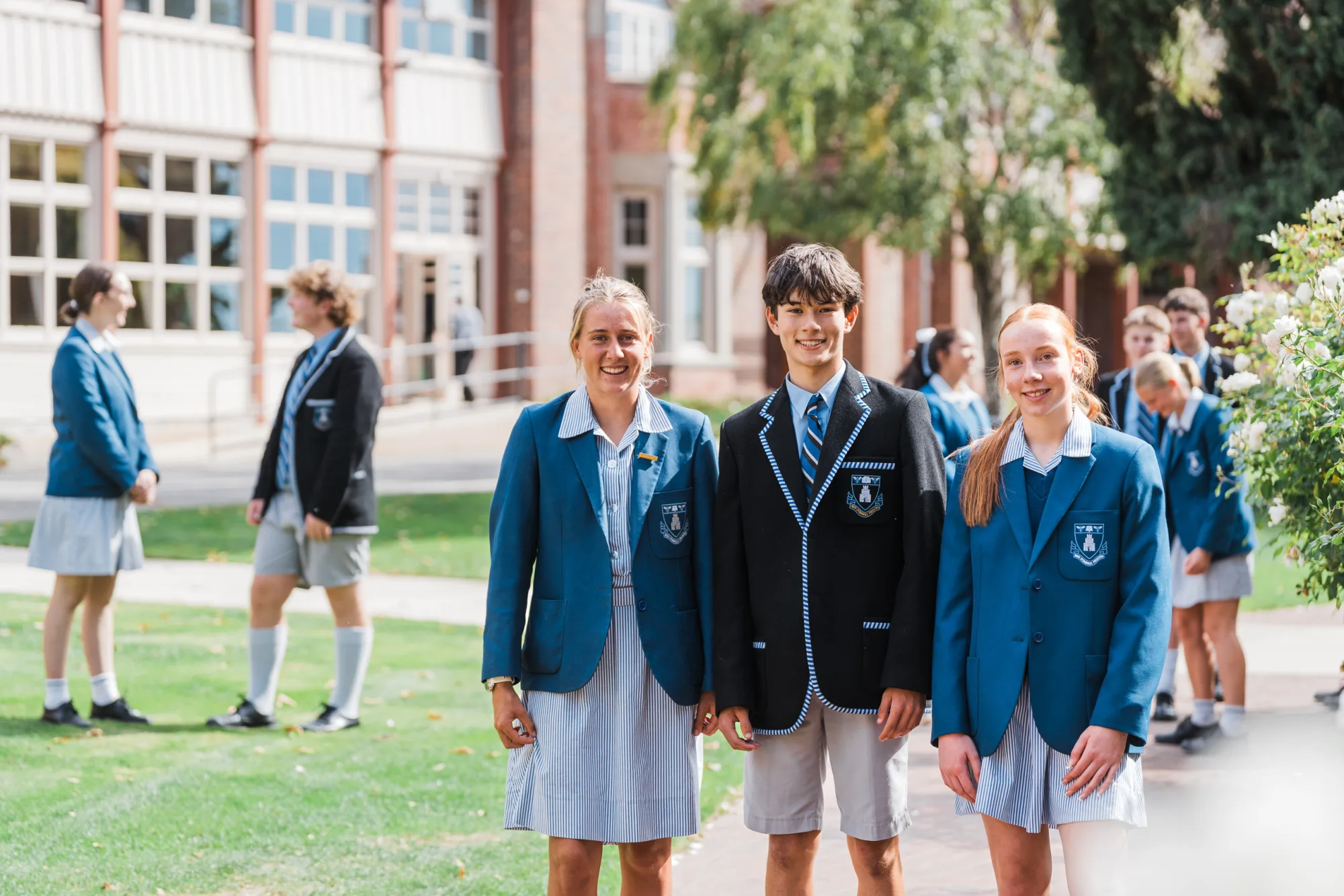 GRADE10 OUTSIDE 20250325 Grammar HS Stock 502